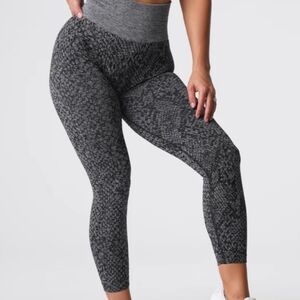 NVGTN Black Speckled Snakeskin Seamless Leggings